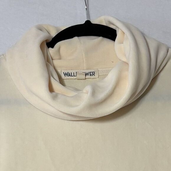 WALLFLOWER Cowl Neck Top Cream Velvety Soft Velour Cuffed Sleeves - Picture 3 of 8